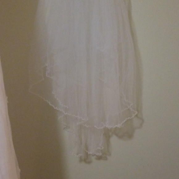 David's Bridal Wedding dress - Picture 5 of 7